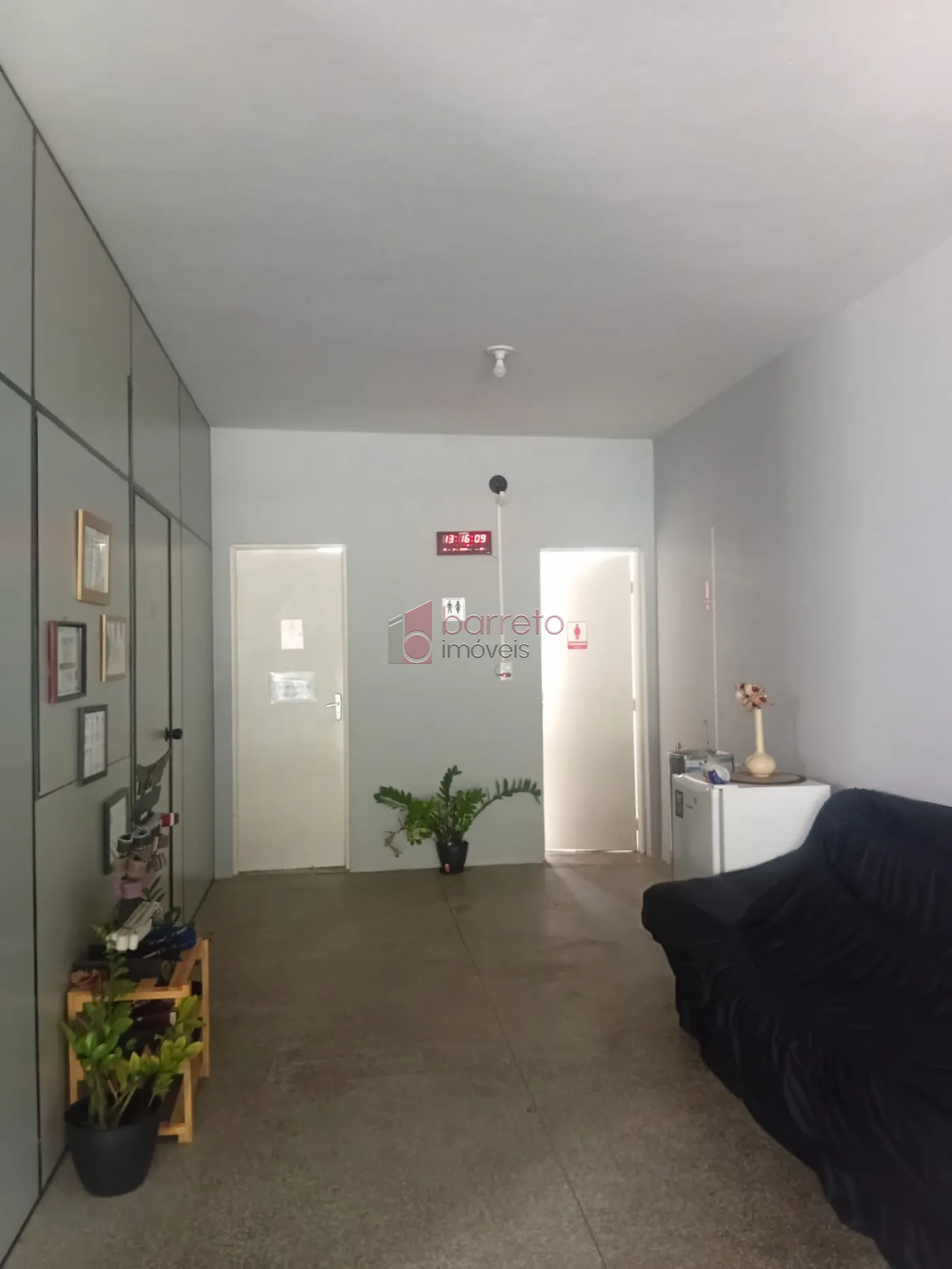 PRÉDIO COMERCIAL COM 03 PAVIMENTOS À VENDA NO CENTRO DE JUNDIAÍ/SP
