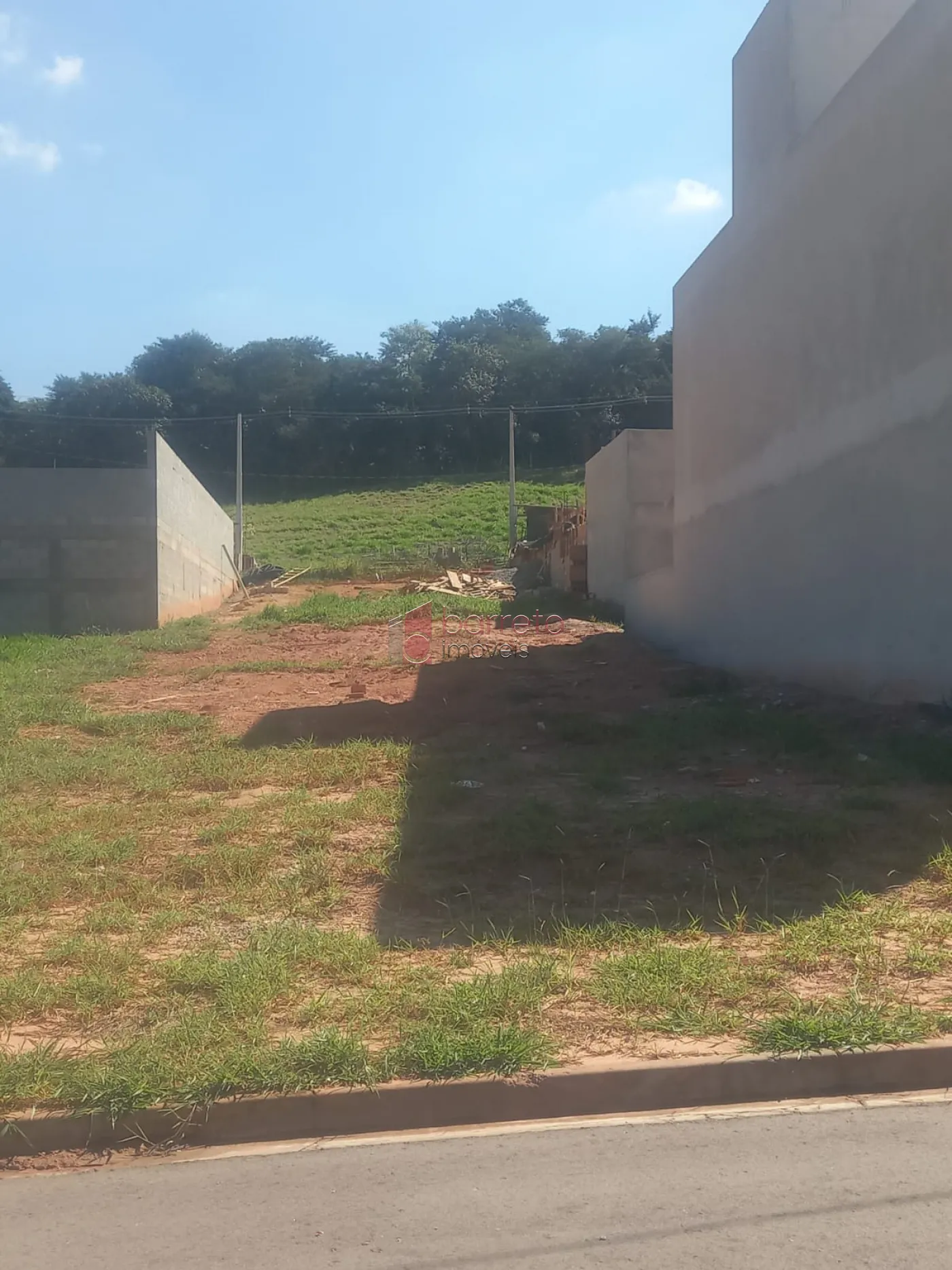TERRENO COM 250 M² À VENDA NO CONDOMÍNIO RESIDENCIAL LAGO AZUL EM JUNDIAÍ/SP