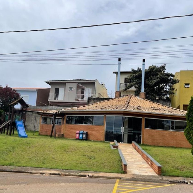 SOBRADO À VENDA – 03 QUARTOS – MORADA DO HORTO – JUNDIAÍ/SP