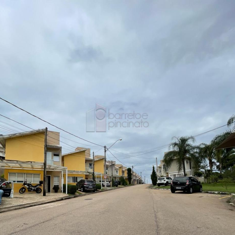 SOBRADO À VENDA – 03 QUARTOS – MORADA DO HORTO – JUNDIAÍ/SP