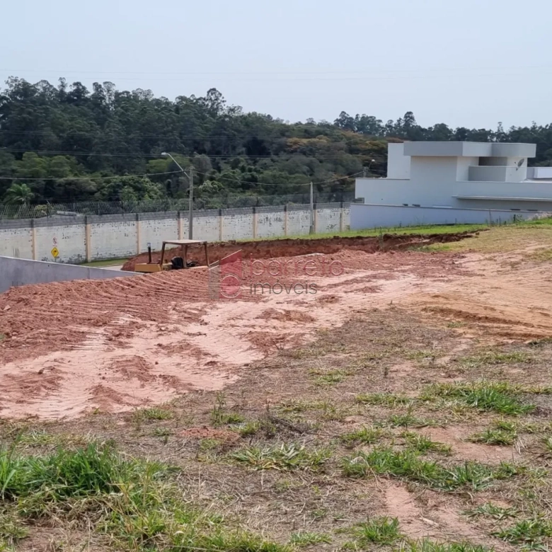 TERRENO À VENDA NO CONDOMÍNIO BELLA VITTÁ EM JUNDIAÍ/SP