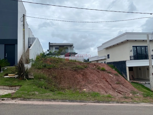 TERRENO À VENDA NO CONDOMÍNIO BELLA VITTÁ EM JUNDIAÍ/SP