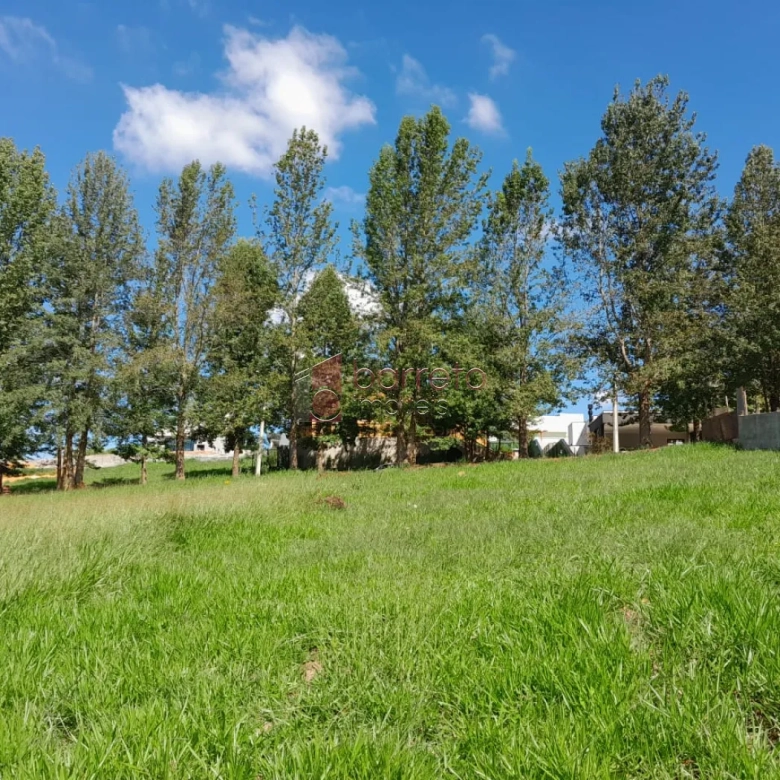 TERRENO À VENDA NO CONDOMÍNIO TERRAS DO CAXAMBU EM JUNDIAÍ/SP