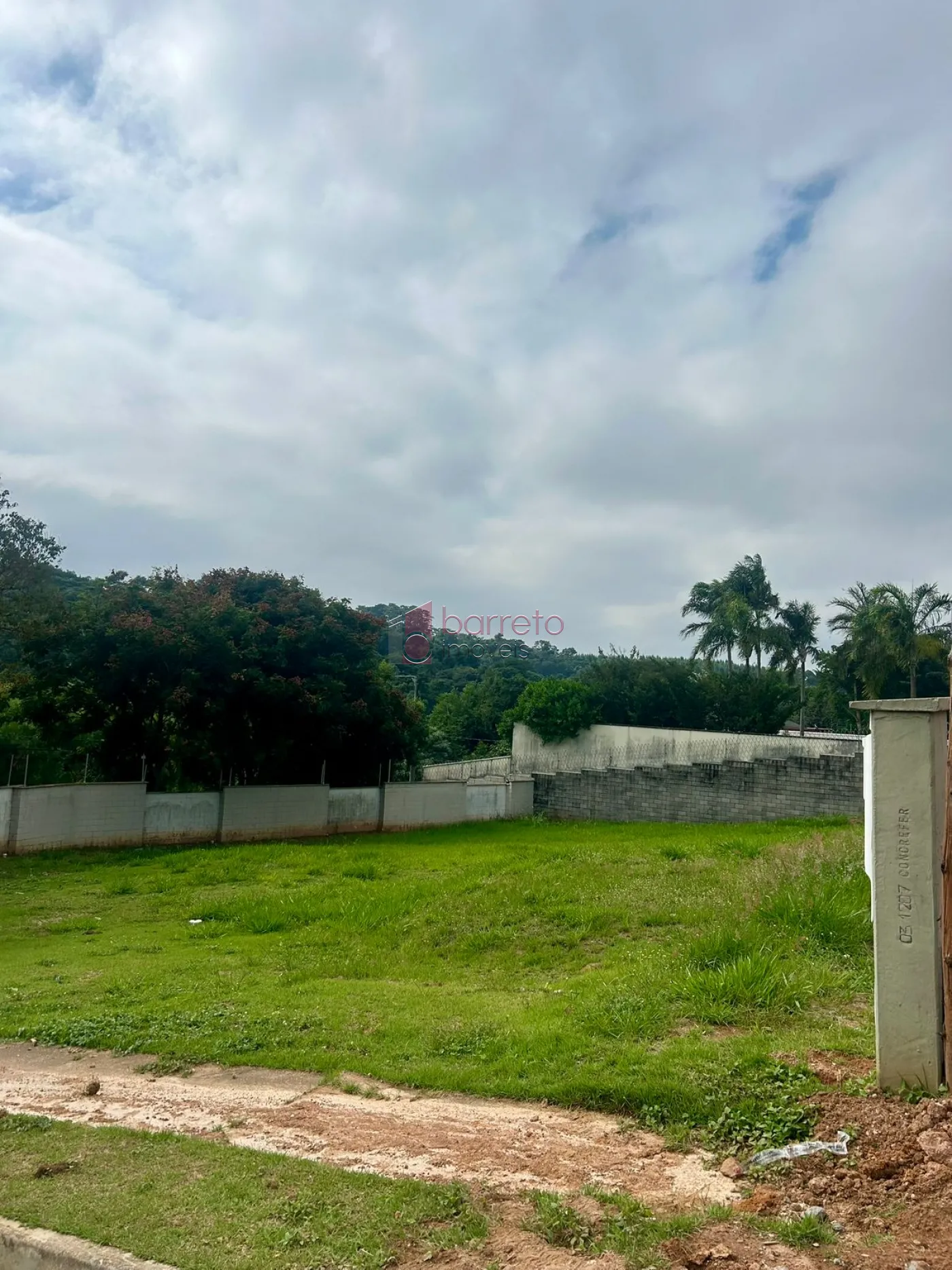 BELO LOTE NO CONDOMÍNIO EXCLUSIVO ALAMEDA DOS RESEDÁS – BAIRRO DA MALOTA – JUNDIAÍ/SP