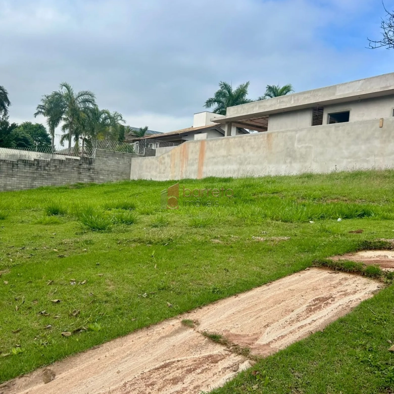 BELO LOTE NO CONDOMÍNIO EXCLUSIVO ALAMEDA DOS RESEDÁS – BAIRRO DA MALOTA – JUNDIAÍ/SP