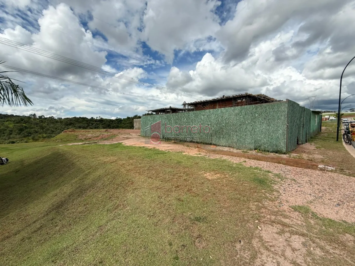 TERRENO DE 420 M² À VENDA NO CONDOMÍNIO PORTAL DOS LAGOS EM JUNDIAÍ/SP
