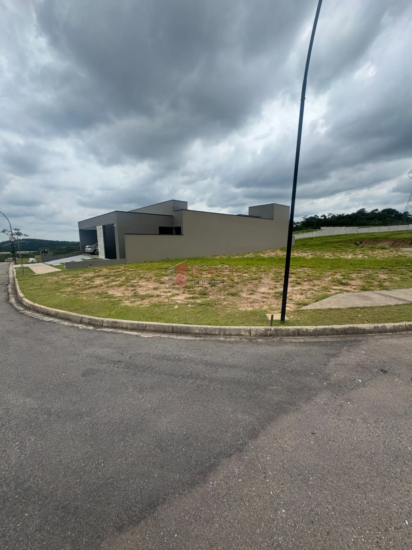 TERRENO À VENDA CONDOMÍNIO PORTAL DOS LAGOS – CURRUPIRA – JUNDIAÍ/SP