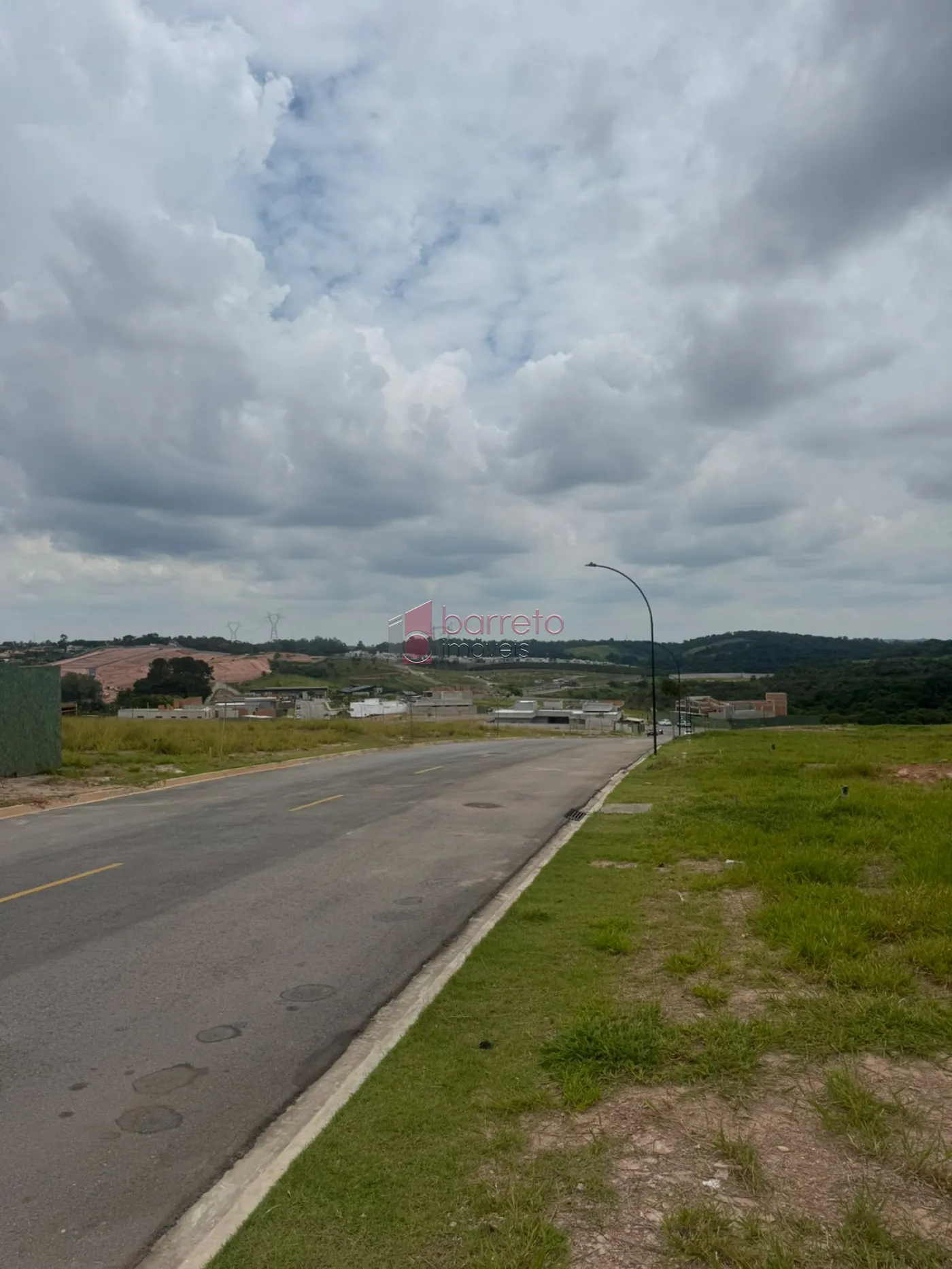 TERRENO À VENDA CONDOMÍNIO PORTAL DOS LAGOS – CURRUPIRA – JUNDIAÍ/SP