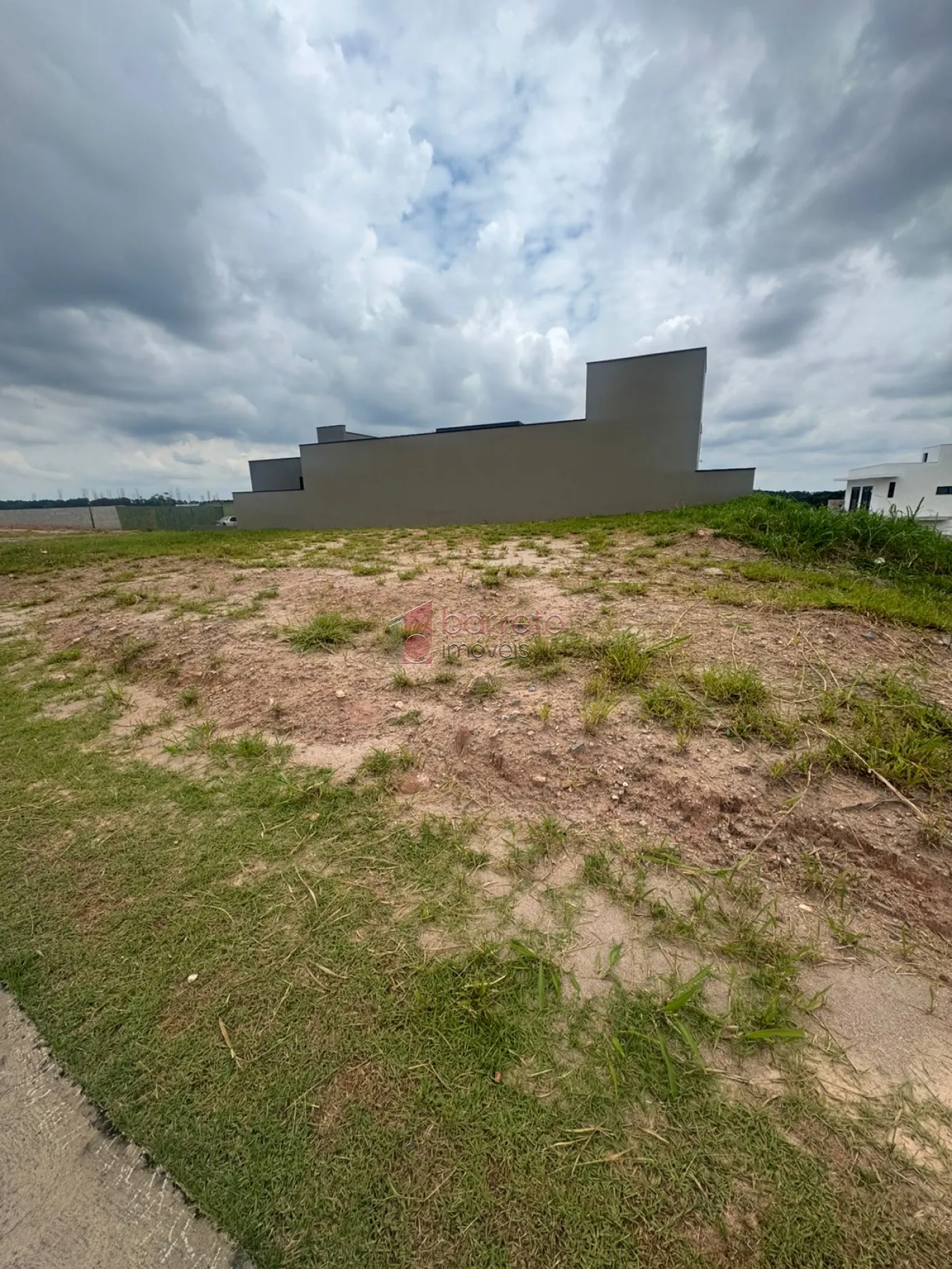 TERRENO À VENDA CONDOMÍNIO PORTAL DOS LAGOS – CURRUPIRA – JUNDIAÍ/SP