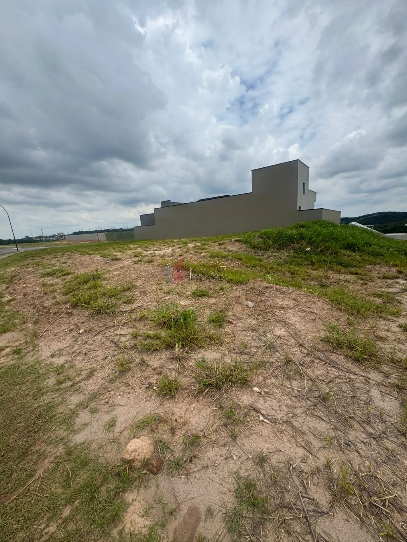 TERRENO À VENDA CONDOMÍNIO PORTAL DOS LAGOS – CURRUPIRA – JUNDIAÍ/SP