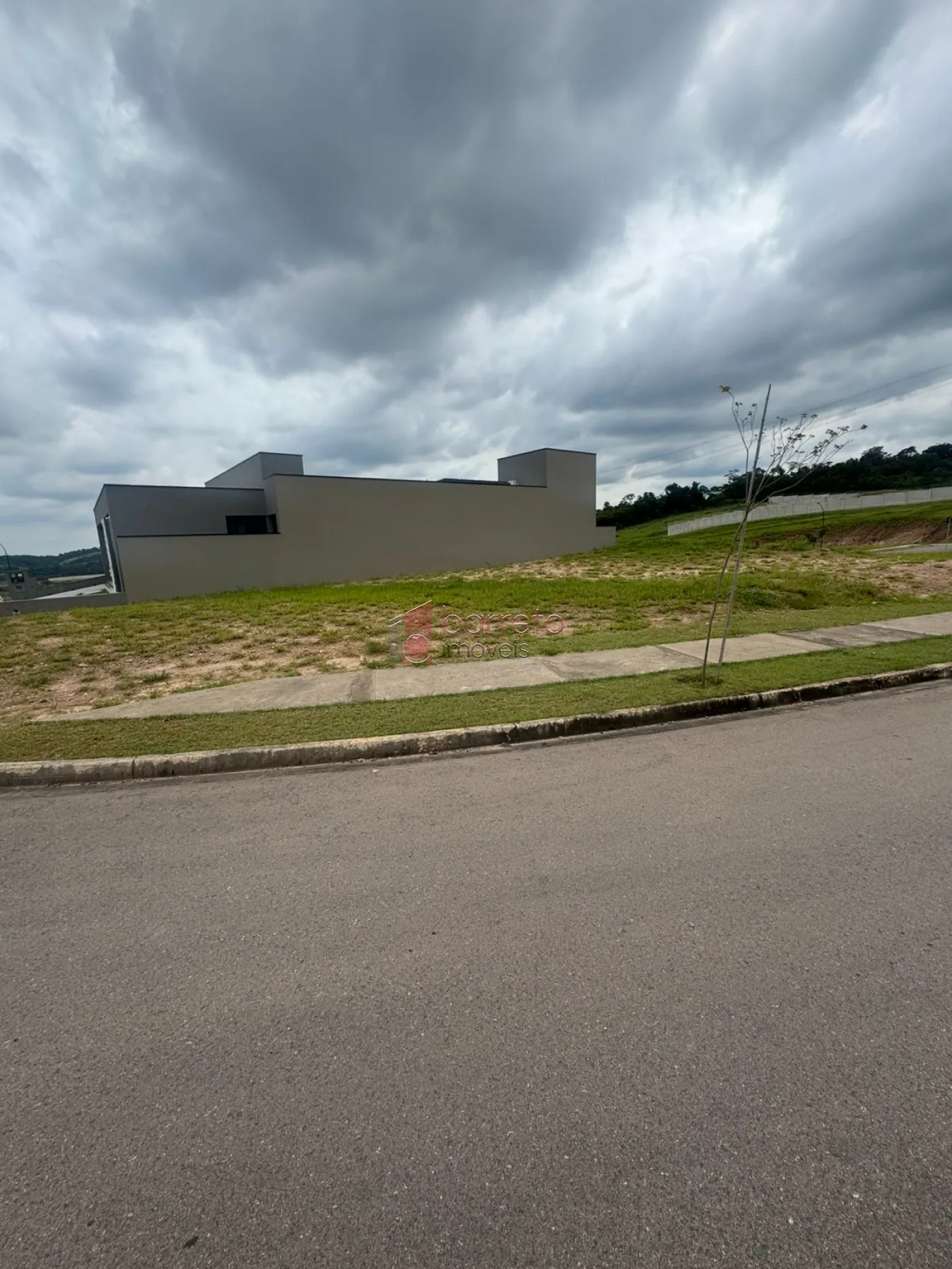 TERRENO À VENDA CONDOMÍNIO PORTAL DOS LAGOS – CURRUPIRA – JUNDIAÍ/SP