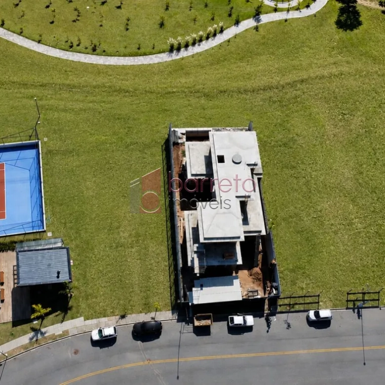 TERRENO DE 420 M² À VENDA NO CONDOMÍNIO PORTAL DOS LAGOS EM JUNDIAÍ/SP