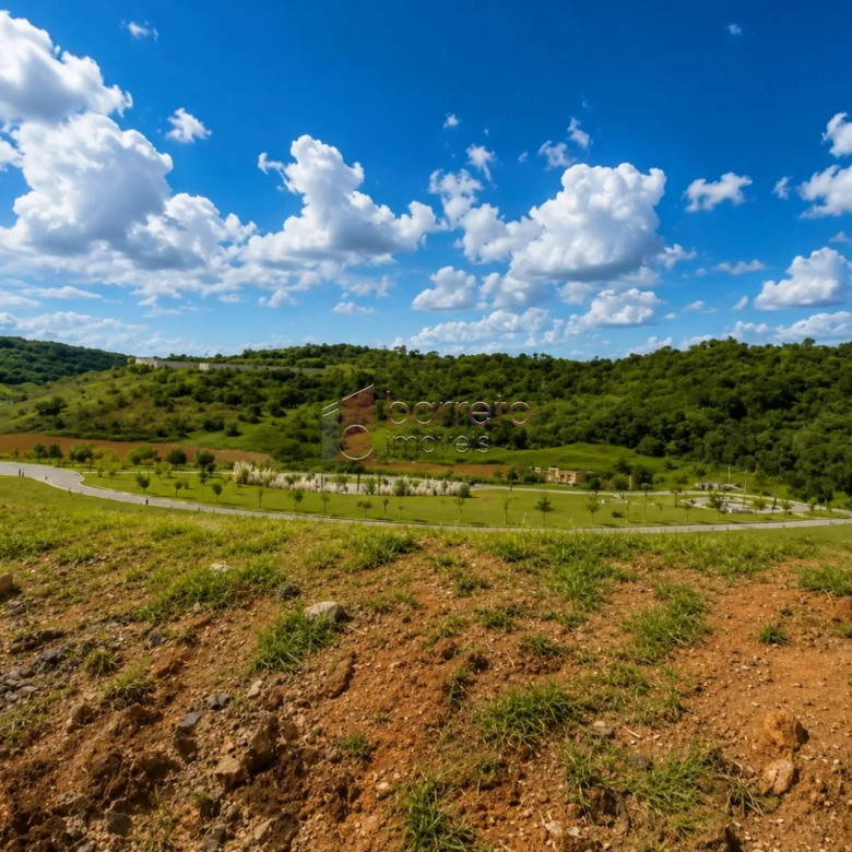 TERRENO DE 420 M² À VENDA NO CONDOMÍNIO PORTAL DOS LAGOS EM JUNDIAÍ/SP