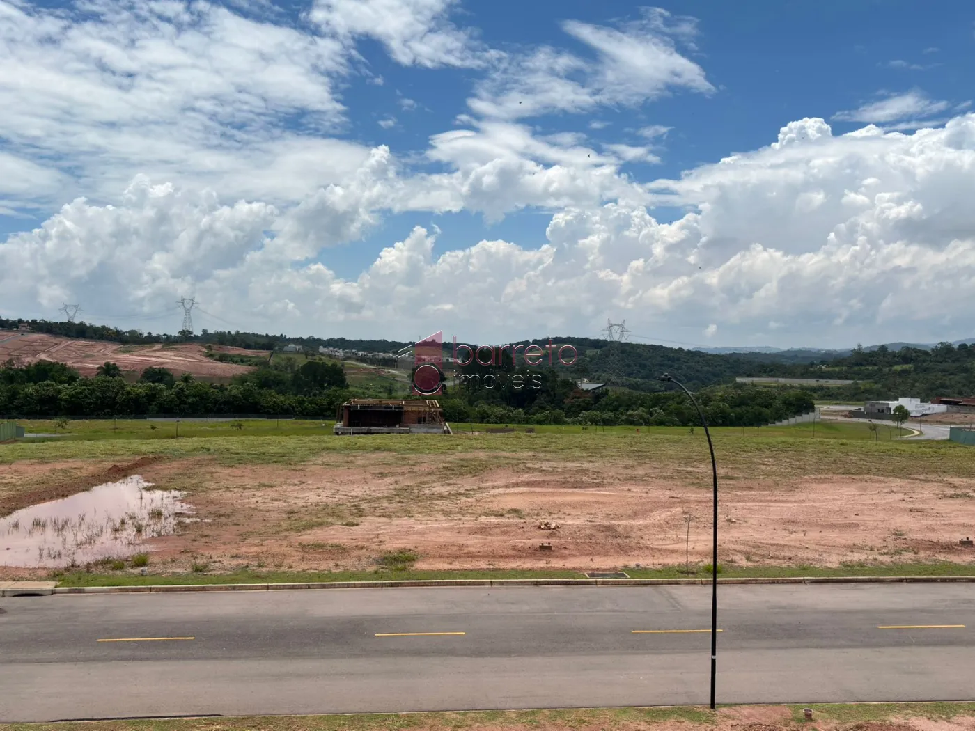 TERRENO À VENDA NO CONDOMÍNIO PORTAL DOS LAGOS – JUNDIAÍ/SP