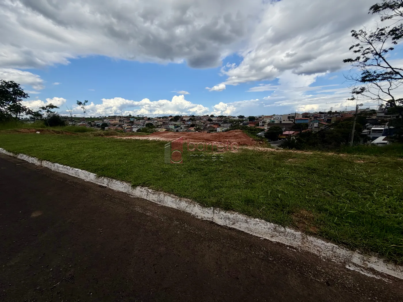 TERRENO À VENDA – PORTAL DA COLINA – JUNDIAÍ/SP
