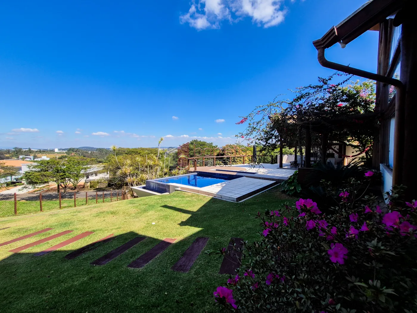 SOBRADO PARA VENDA NO CONDOMÍNIO RESIDENCIAL JARDIM PRIMAVERA – LOUVEIRA/SP
