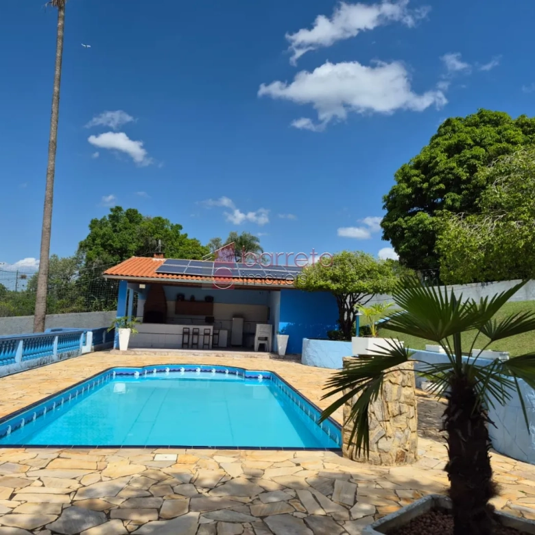 CHÁCARA COM 2.610 M² À VENDA NO LOTEAMENTO IARA EM ATIBAIA/SP