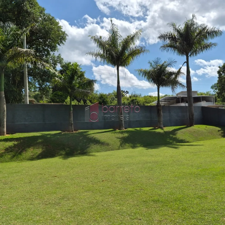 CHÁCARA COM 2.610 M² À VENDA NO LOTEAMENTO IARA EM ATIBAIA/SP