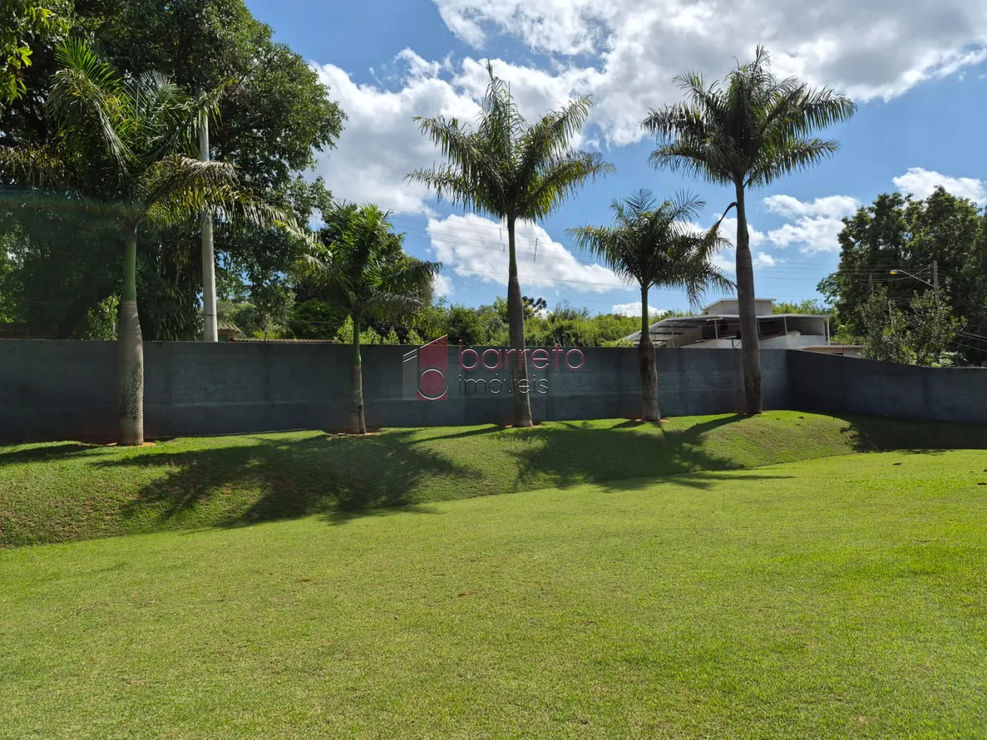 CHÁCARA COM 2.610 M² À VENDA NO LOTEAMENTO IARA EM ATIBAIA/SP