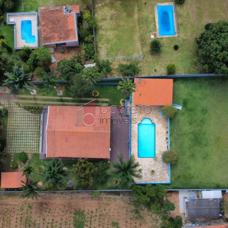 CHÁCARA COM 2.610 M² À VENDA NO LOTEAMENTO IARA EM ATIBAIA/SP