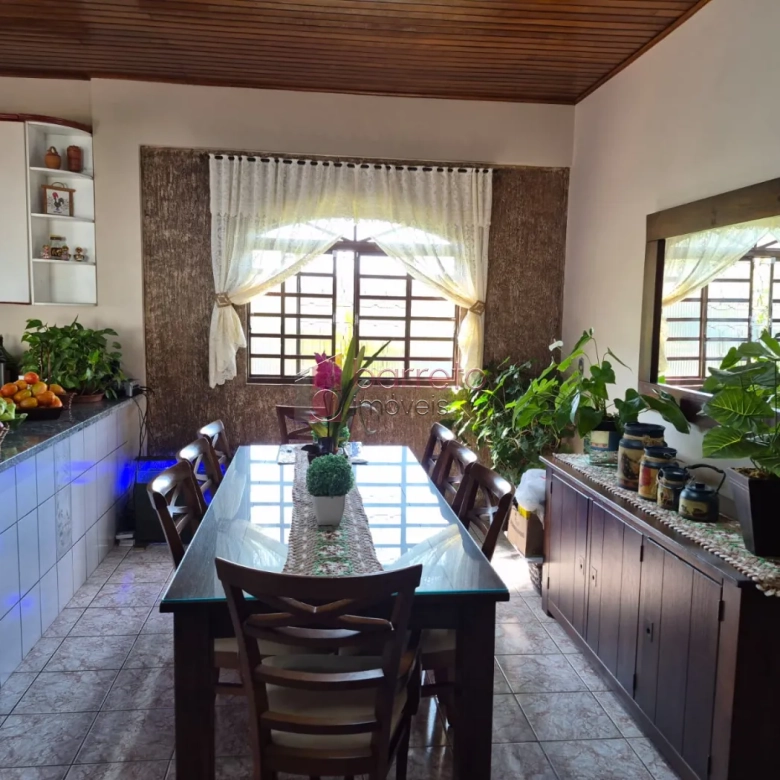 CHÁCARA COM 2.610 M² À VENDA NO LOTEAMENTO IARA EM ATIBAIA/SP