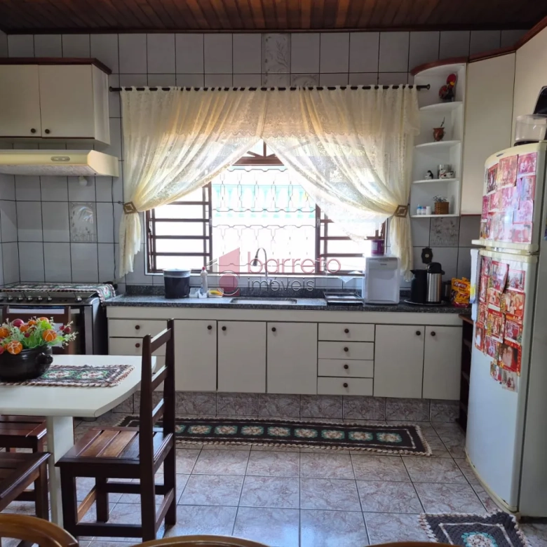 CHÁCARA COM 2.610 M² À VENDA NO LOTEAMENTO IARA EM ATIBAIA/SP