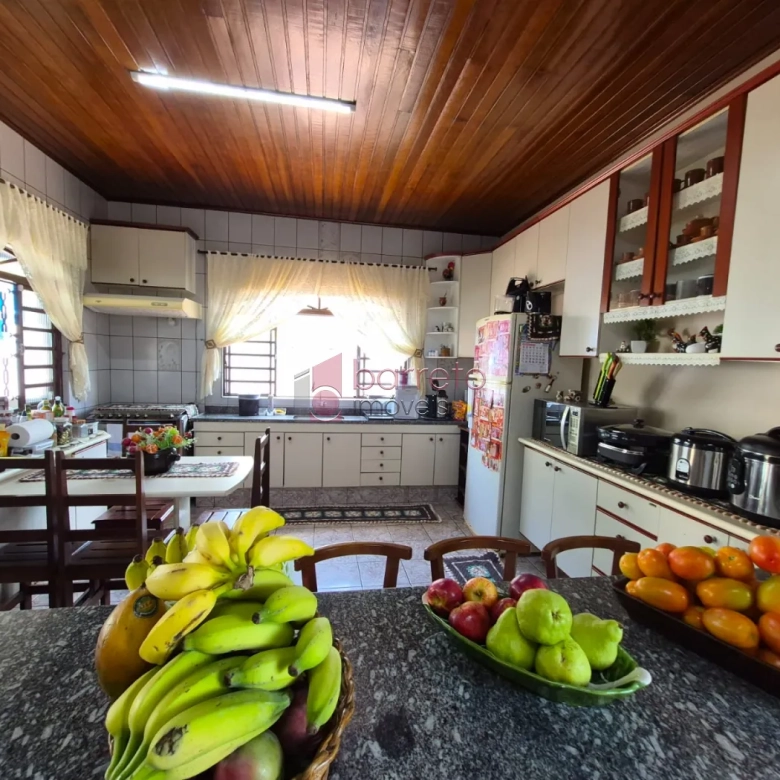 CHÁCARA COM 2.610 M² À VENDA NO LOTEAMENTO IARA EM ATIBAIA/SP