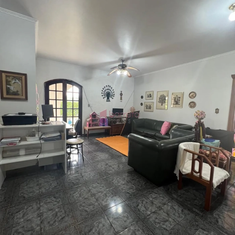 CASA À VENDA NO CONDOMÍNIO PORTAL DA CONCÓRDIA – CABREÚVA/SP
