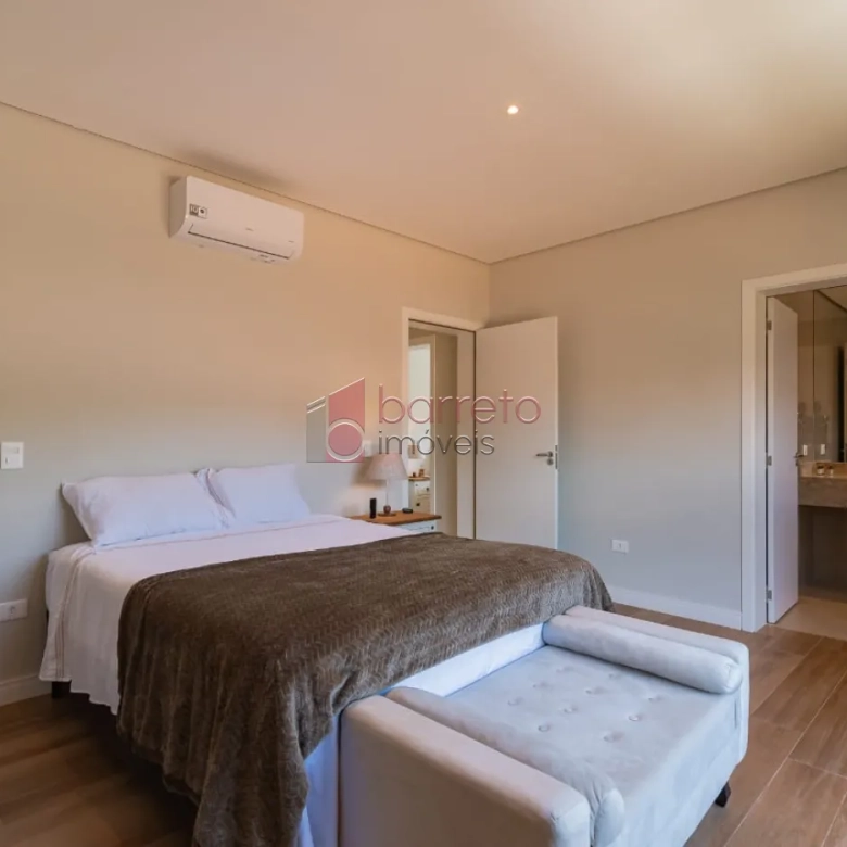 CASA PARA VENDA NO CONDOMÍNIO JAPY GOLF CLUB – CABREÚVA/SP