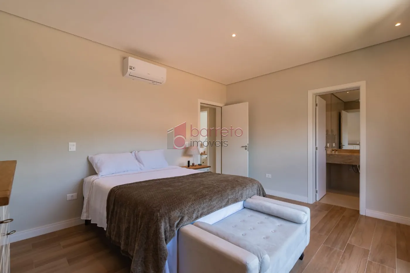 CASA PARA VENDA NO CONDOMÍNIO JAPY GOLF CLUB – CABREÚVA/SP