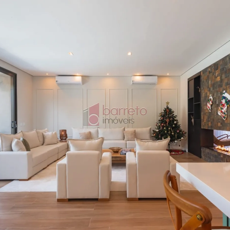CASA PARA VENDA NO CONDOMÍNIO JAPY GOLF CLUB – CABREÚVA/SP