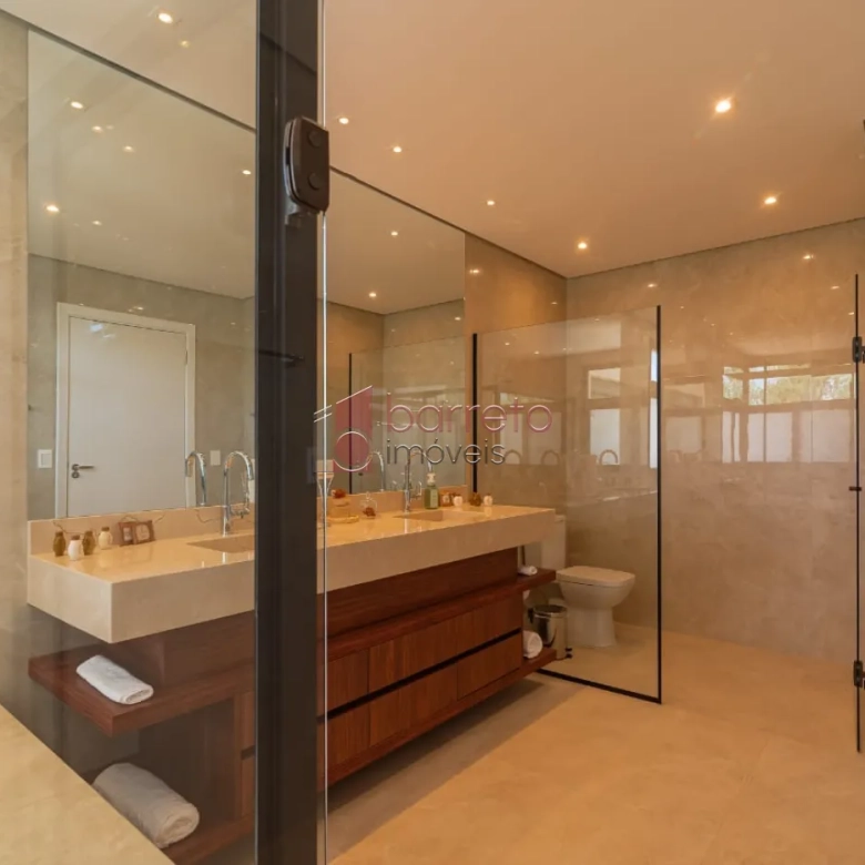 CASA PARA VENDA NO CONDOMÍNIO JAPY GOLF CLUB – CABREÚVA/SP
