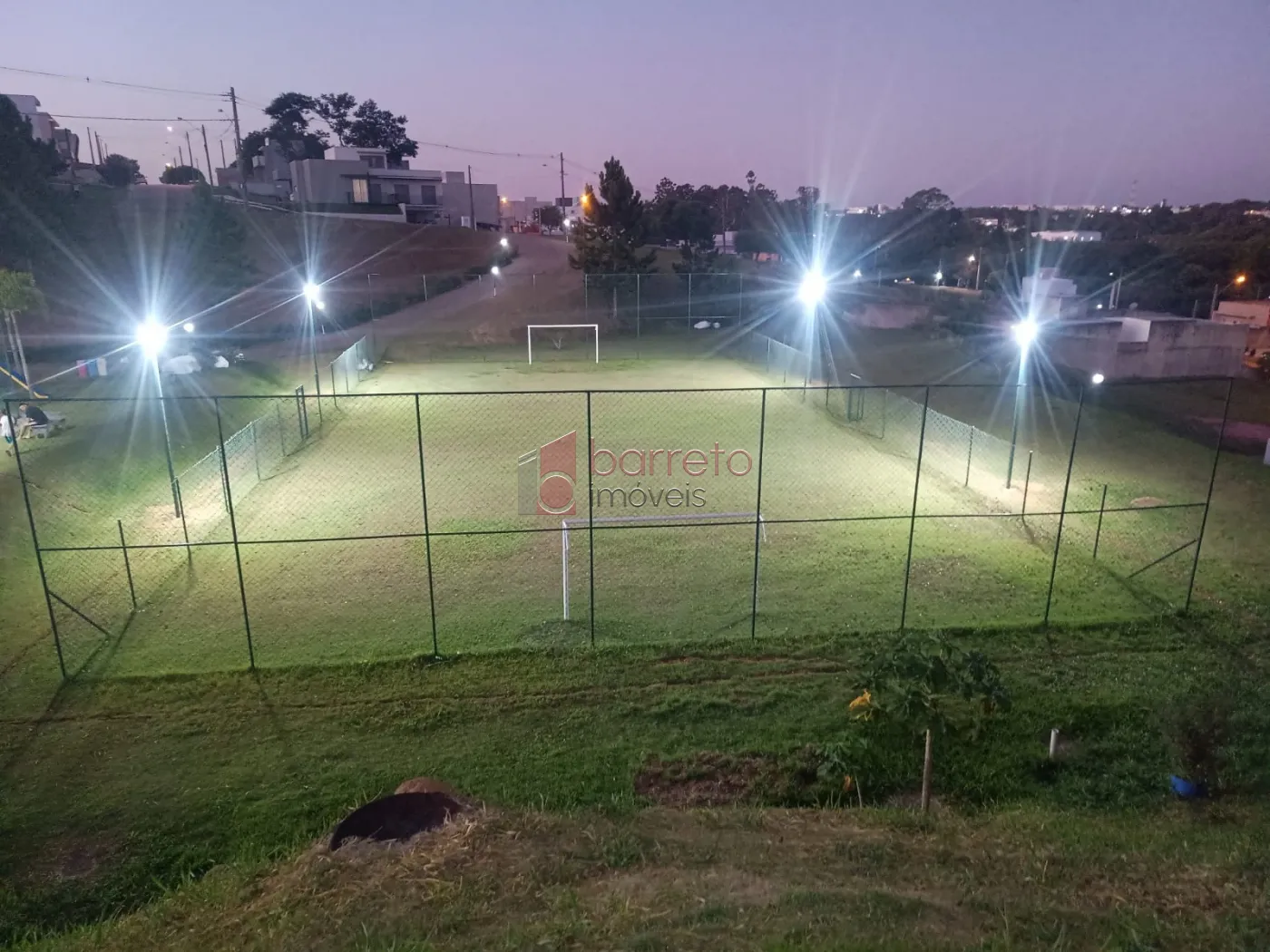 TERRENO COM EDÍCULA  À VENDA NO CONDOMÍNIO VILA PRECIOSA EM CABREÚVA/SP