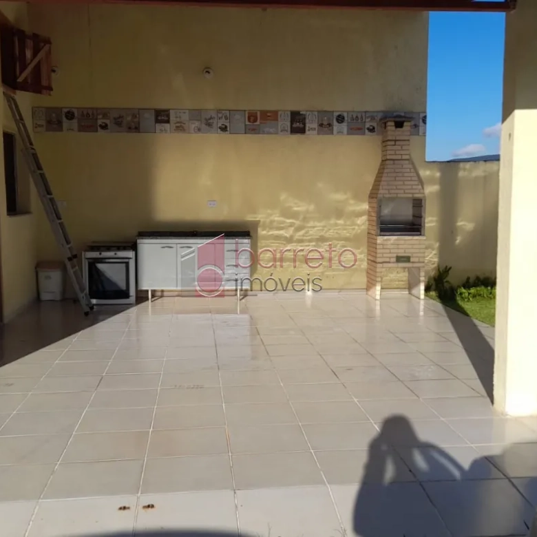 TERRENO COM EDÍCULA  À VENDA NO CONDOMÍNIO VILA PRECIOSA EM CABREÚVA/SP