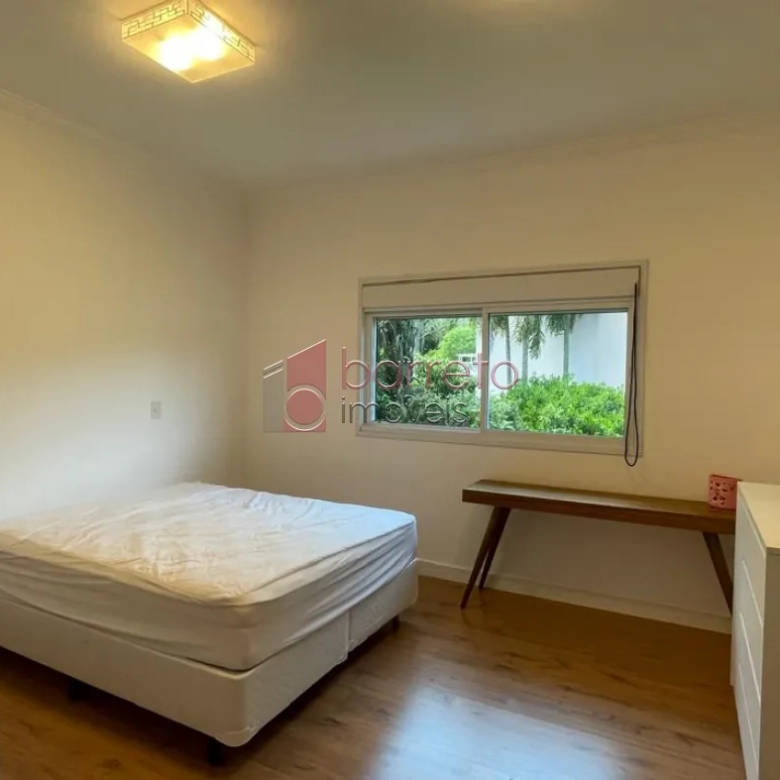 CASA DE TERRENO À VENDA NO CONDOMÍNIO PARADISE – CABREÚVA/SP