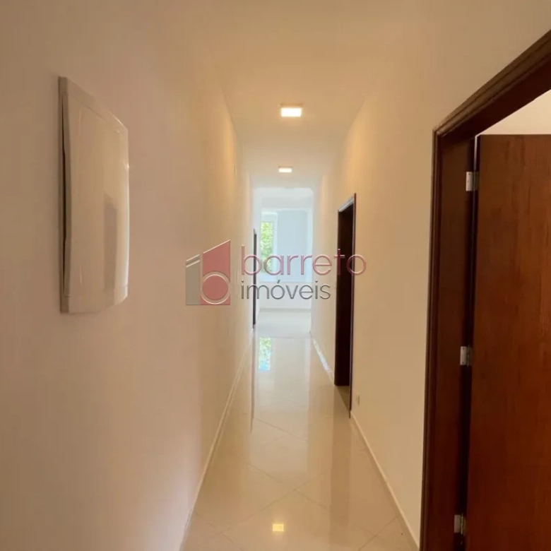CASA DE TERRENO À VENDA NO CONDOMÍNIO PARADISE – CABREÚVA/SP