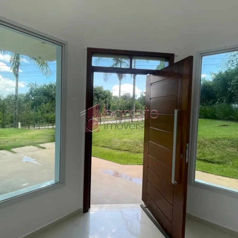 CASA DE TERRENO À VENDA NO CONDOMÍNIO PARADISE – CABREÚVA/SP