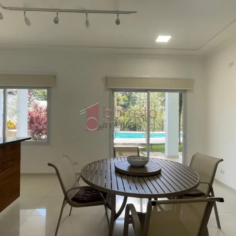 CASA DE TERRENO À VENDA NO CONDOMÍNIO PARADISE – CABREÚVA/SP