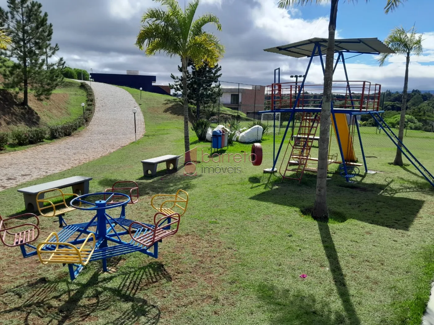 TERRENO À VENDA NO LOTEAMENTO VILA PRECIOSA EM CABREÚVA/SP
