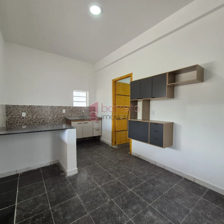 CASA COM 6 SUÍTES À VENDA EM CAMPO LIMPO PAULISTA/SP