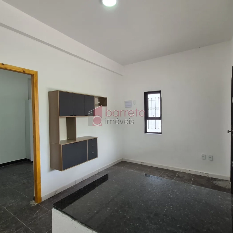 CASA COM 6 SUÍTES À VENDA EM CAMPO LIMPO PAULISTA/SP