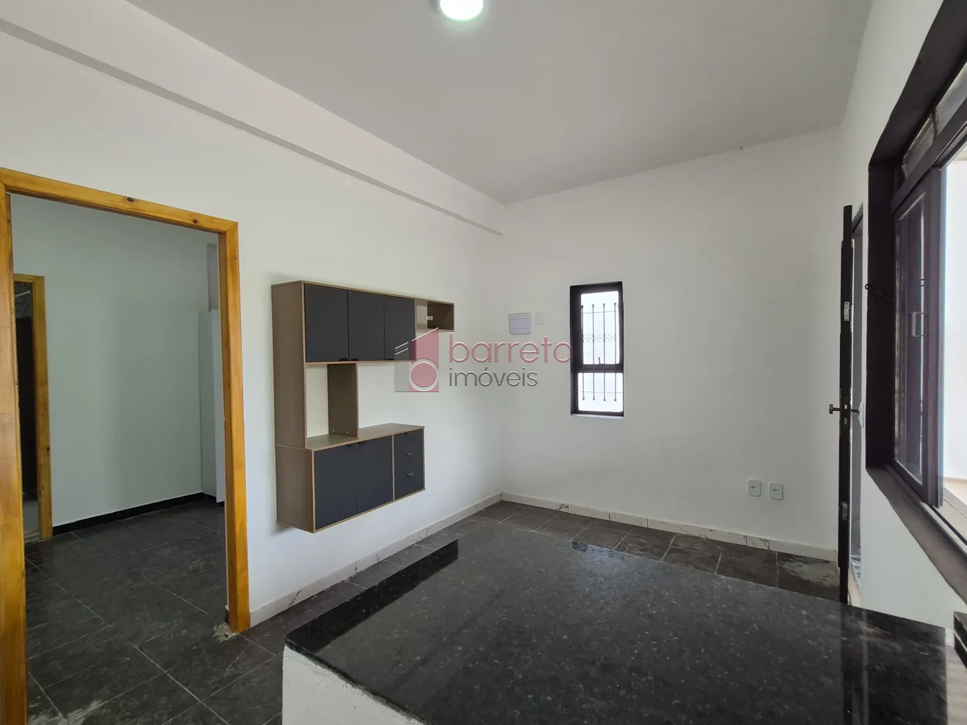 CASA COM 6 SUÍTES À VENDA EM CAMPO LIMPO PAULISTA/SP