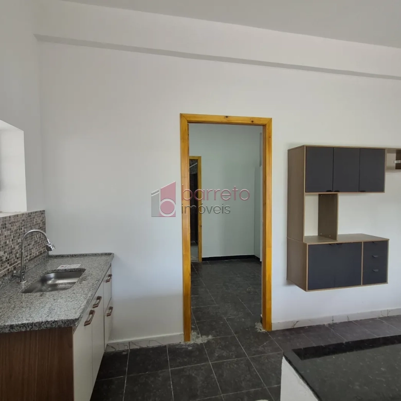 CASA COM 6 SUÍTES À VENDA EM CAMPO LIMPO PAULISTA/SP