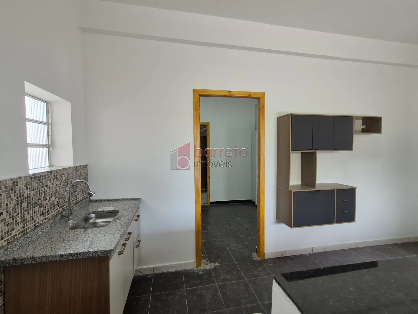 CASA COM 6 SUÍTES À VENDA EM CAMPO LIMPO PAULISTA/SP