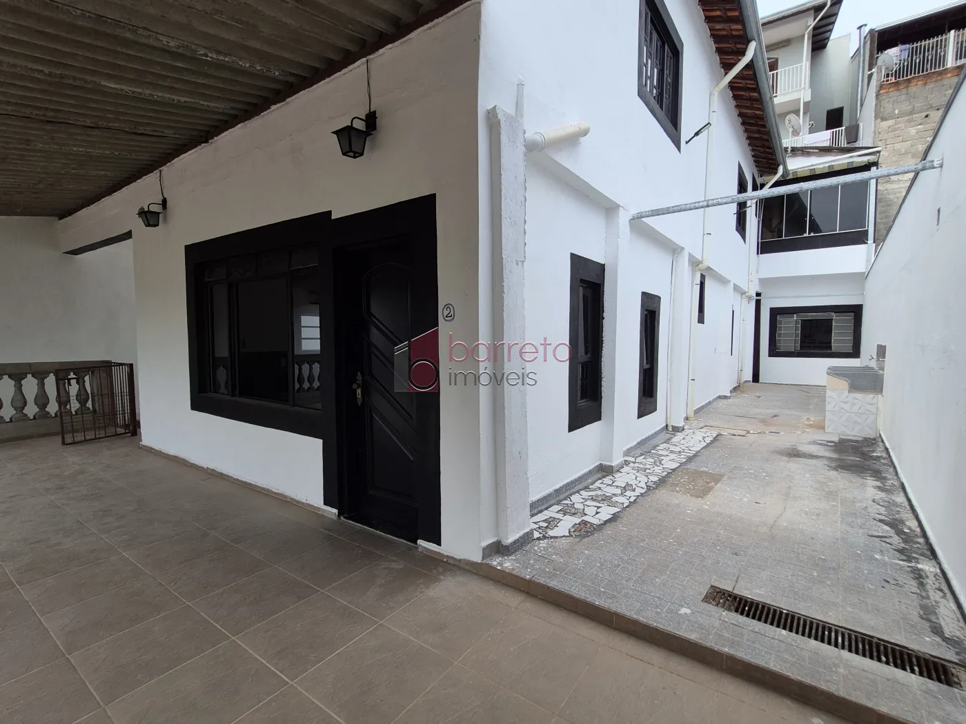 CASA COM 6 SUÍTES À VENDA EM CAMPO LIMPO PAULISTA/SP
