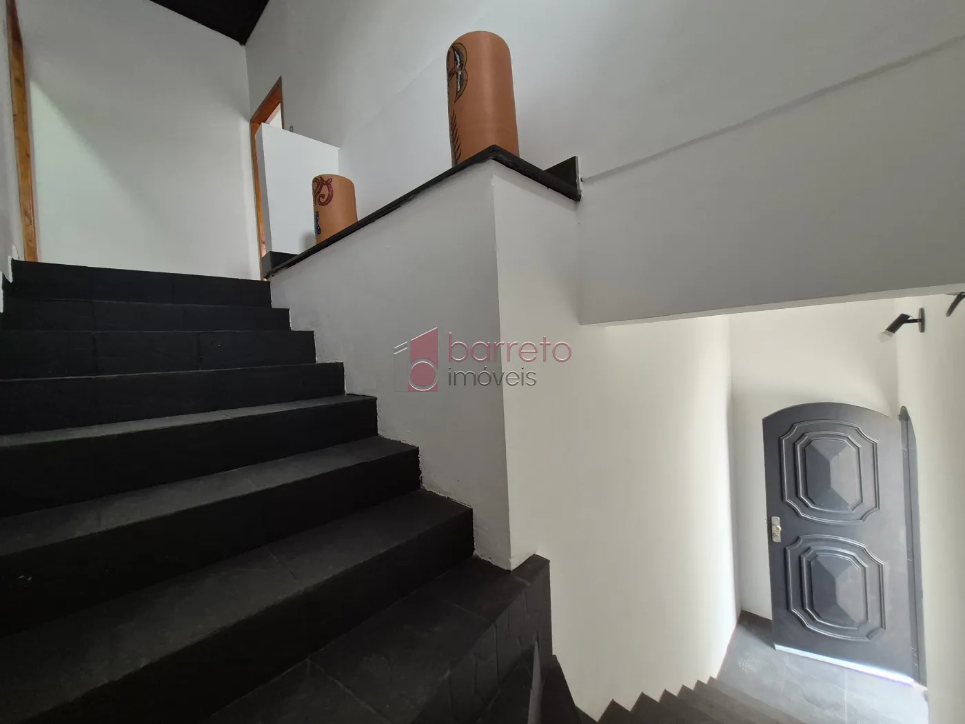 CASA COM 6 SUÍTES À VENDA EM CAMPO LIMPO PAULISTA/SP