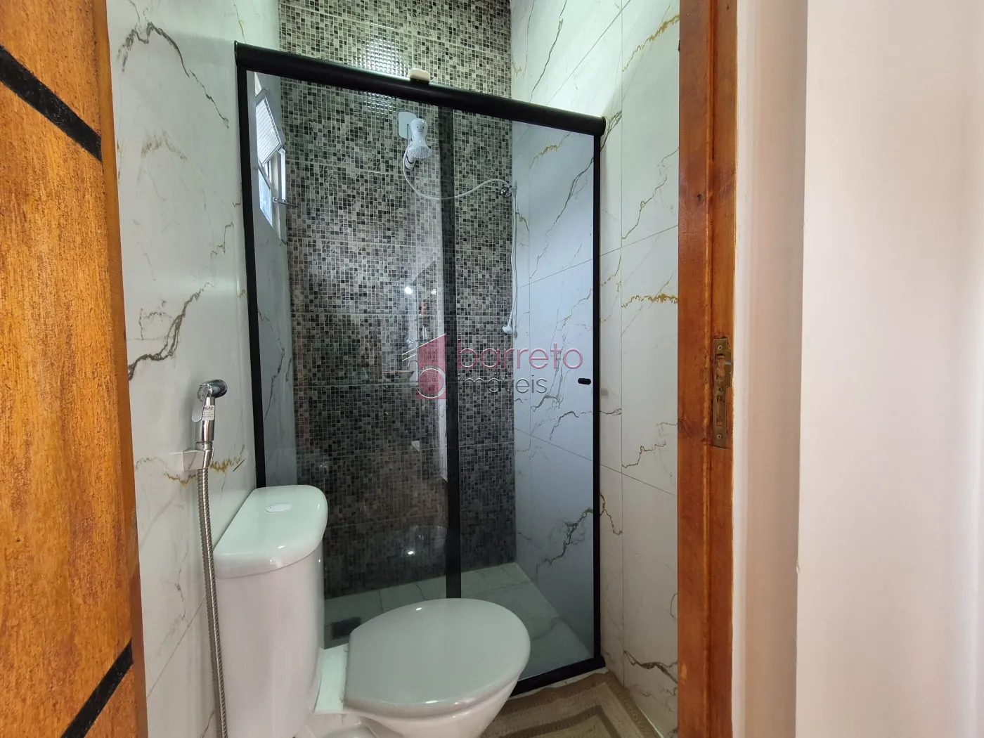 CASA COM 6 SUÍTES À VENDA EM CAMPO LIMPO PAULISTA/SP