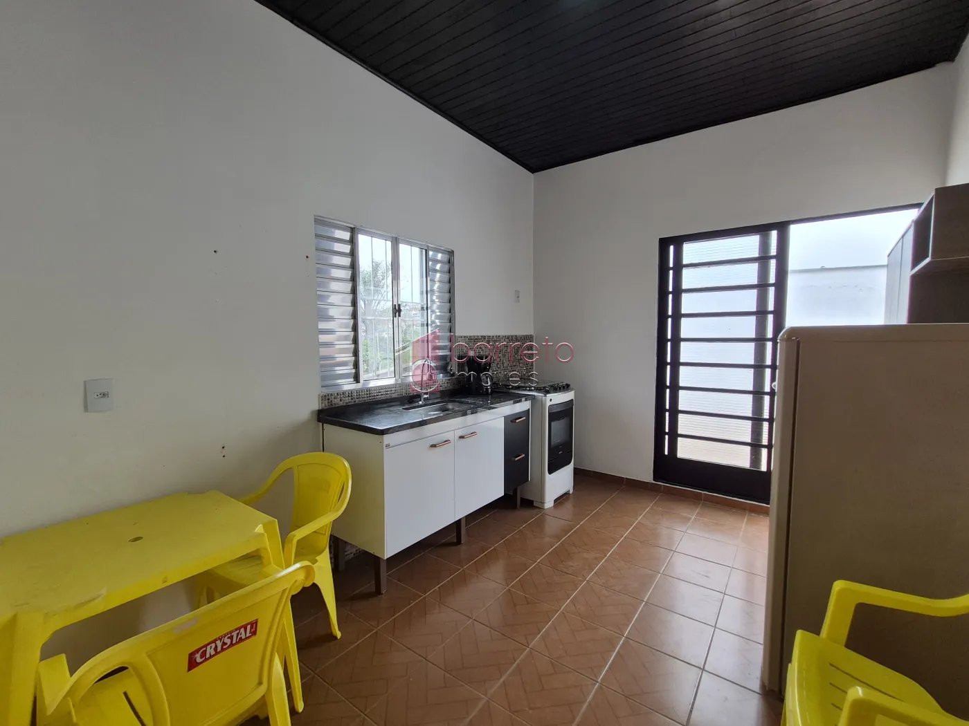 CASA COM 6 SUÍTES À VENDA EM CAMPO LIMPO PAULISTA/SP