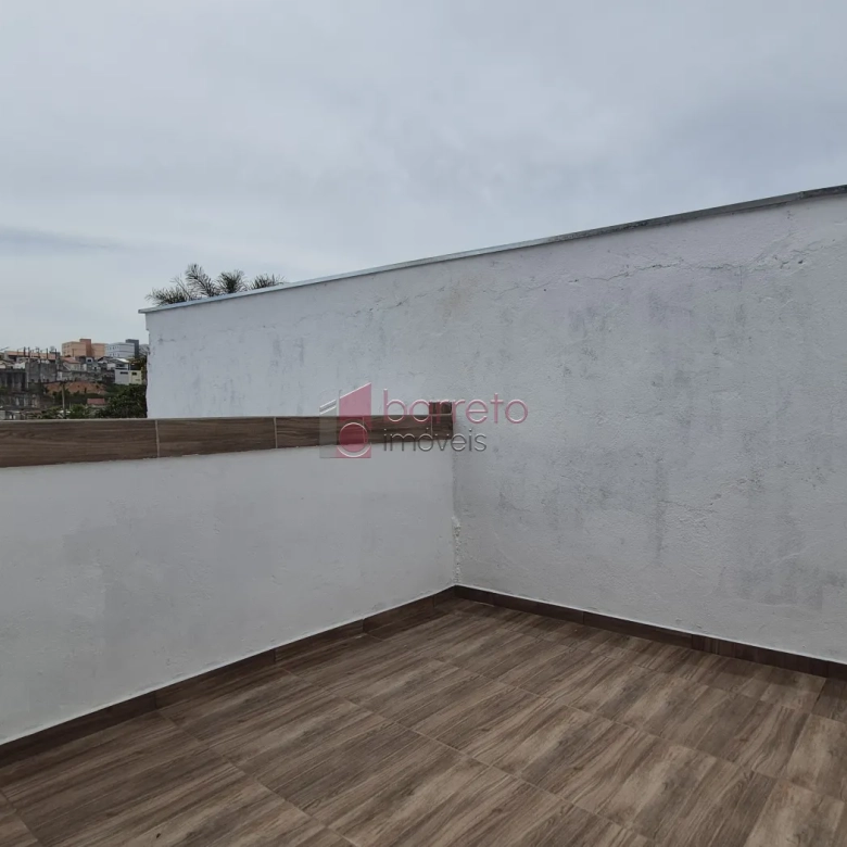 CASA COM 6 SUÍTES À VENDA EM CAMPO LIMPO PAULISTA/SP