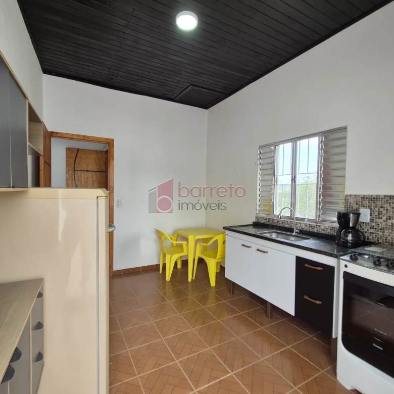 CASA COM 6 SUÍTES À VENDA EM CAMPO LIMPO PAULISTA/SP